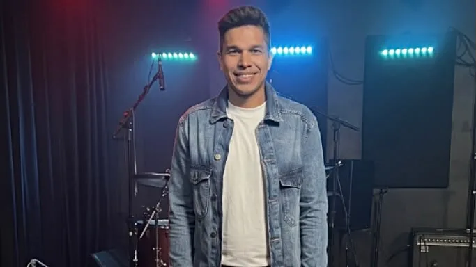 Paulo Wellington transforma experiência pessoal de superação em mensagem de fé no single “Ultrapassando os Medos”